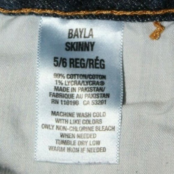 Aeropostale Bayla Skinny 5/6 Cut Off Jean Shorts - Picture 11 of 11